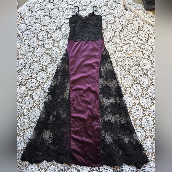 NWOT Dolls Kill Window Lustrous Heart Maxi Dress | Goth - Picture 8 of 12